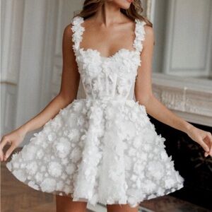 White 3D Floral Mini Dress with Sweetheart Neckline